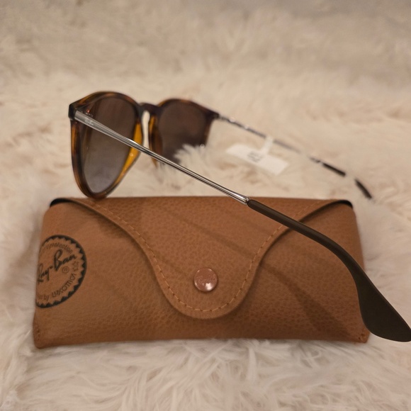 Ray-Ban Polarized Sunglasses - Picture 7 of 11